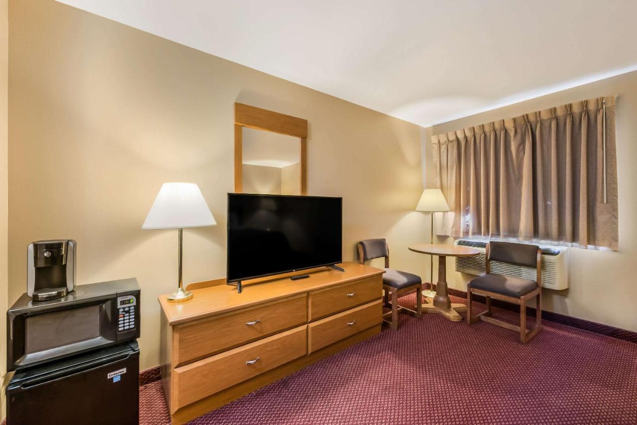 Econo Lodge Rice Lake Luaran gambar